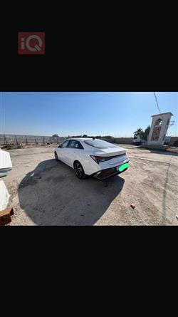 هیوندای ئەلەنترا